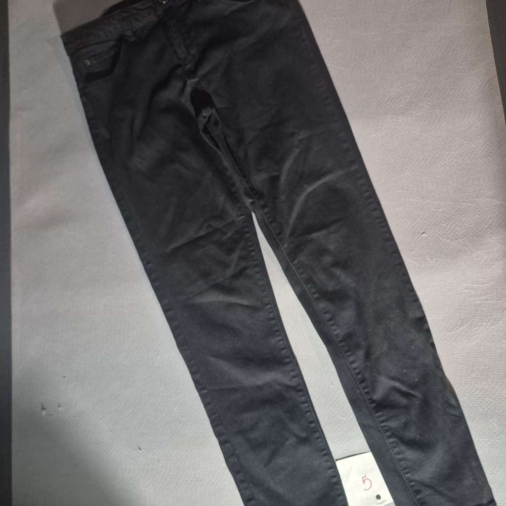 Black Skinny Jeans - Classic Solid Black